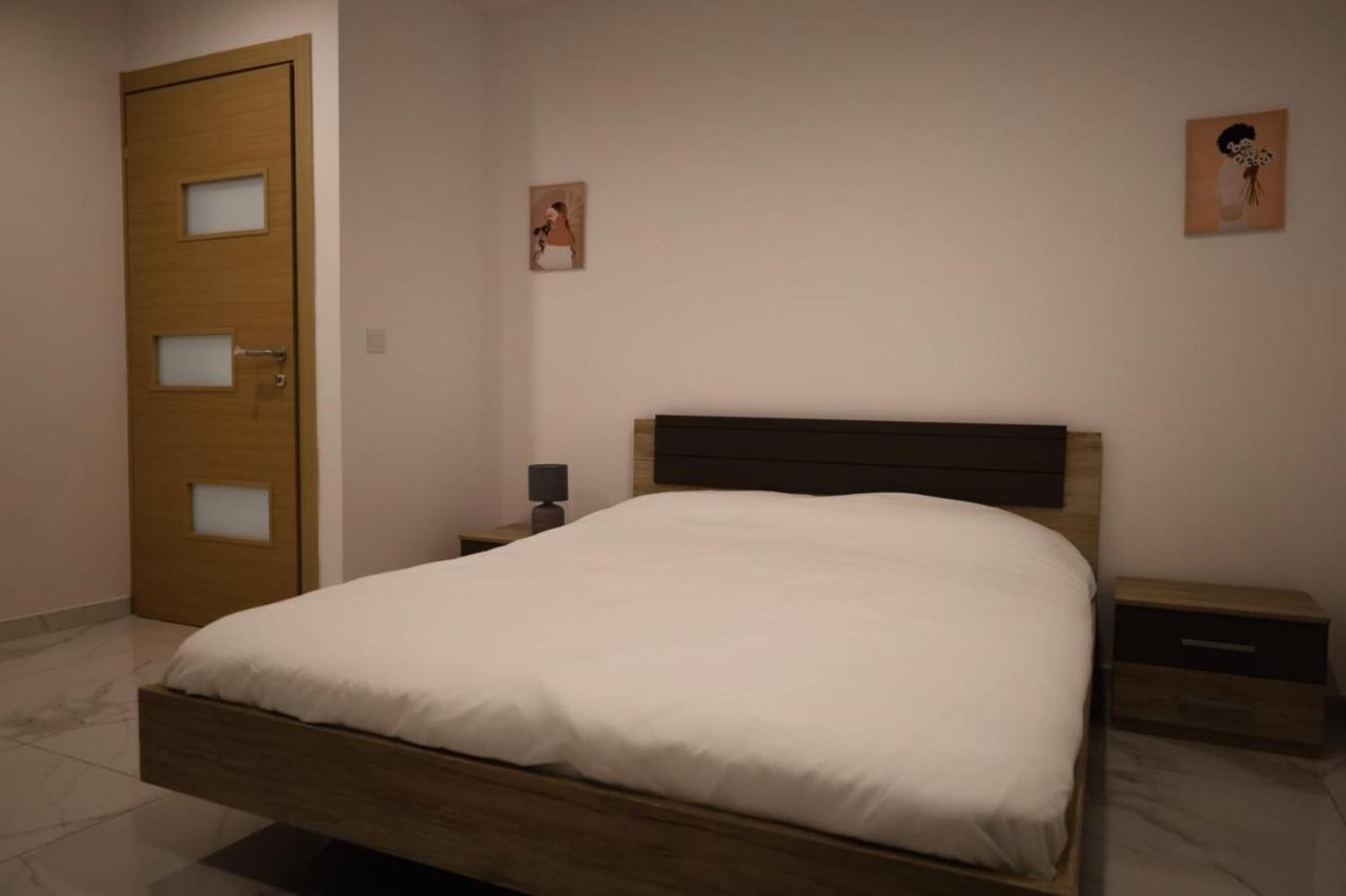 Spacious Deluxe Seaside Escape San Pawl il-Baħar Extérieur photo