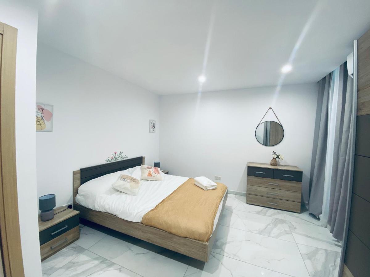 Spacious Deluxe Seaside Escape San Pawl il-Baħar Extérieur photo